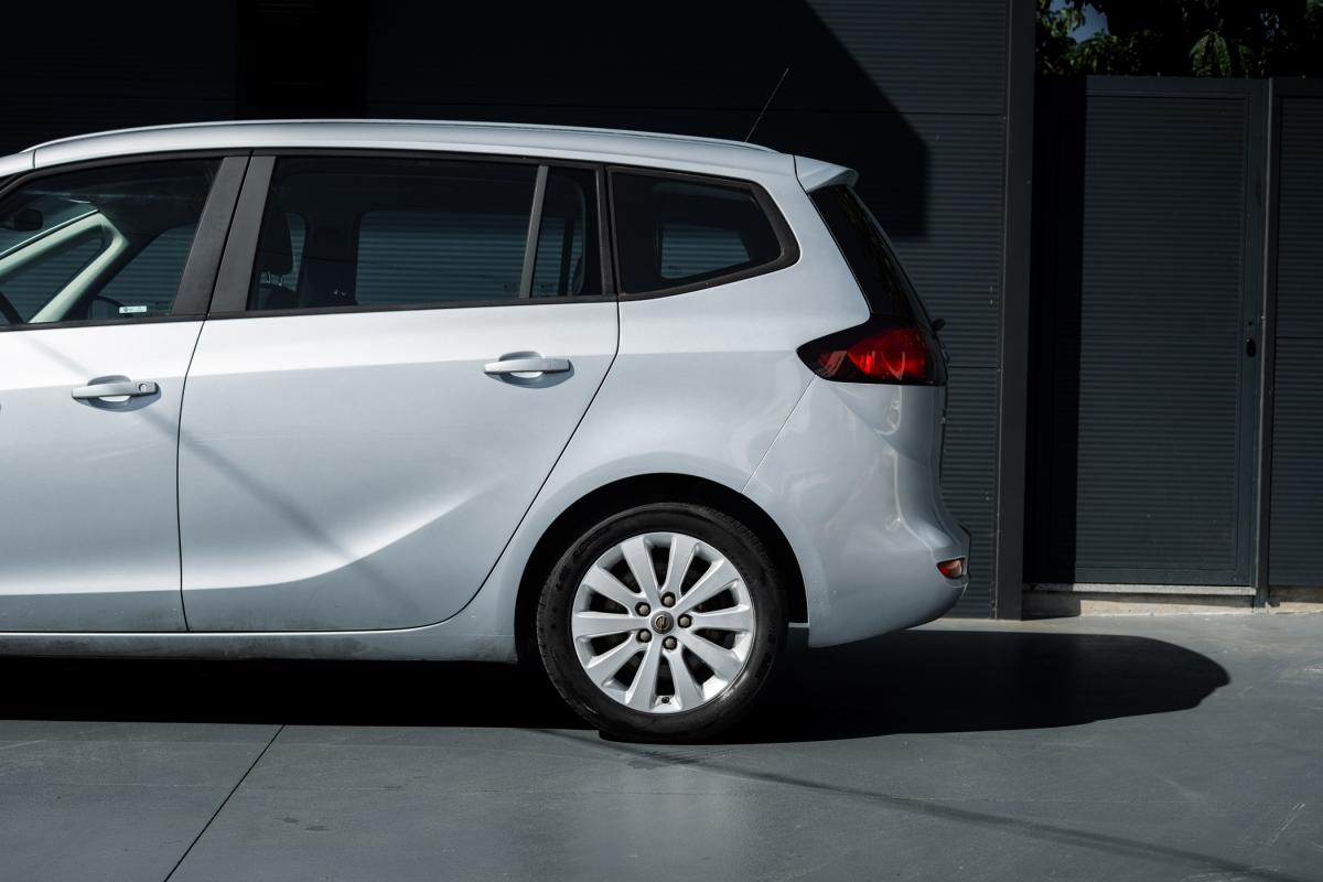 opel-zafira-2018-diesel-1598cc
