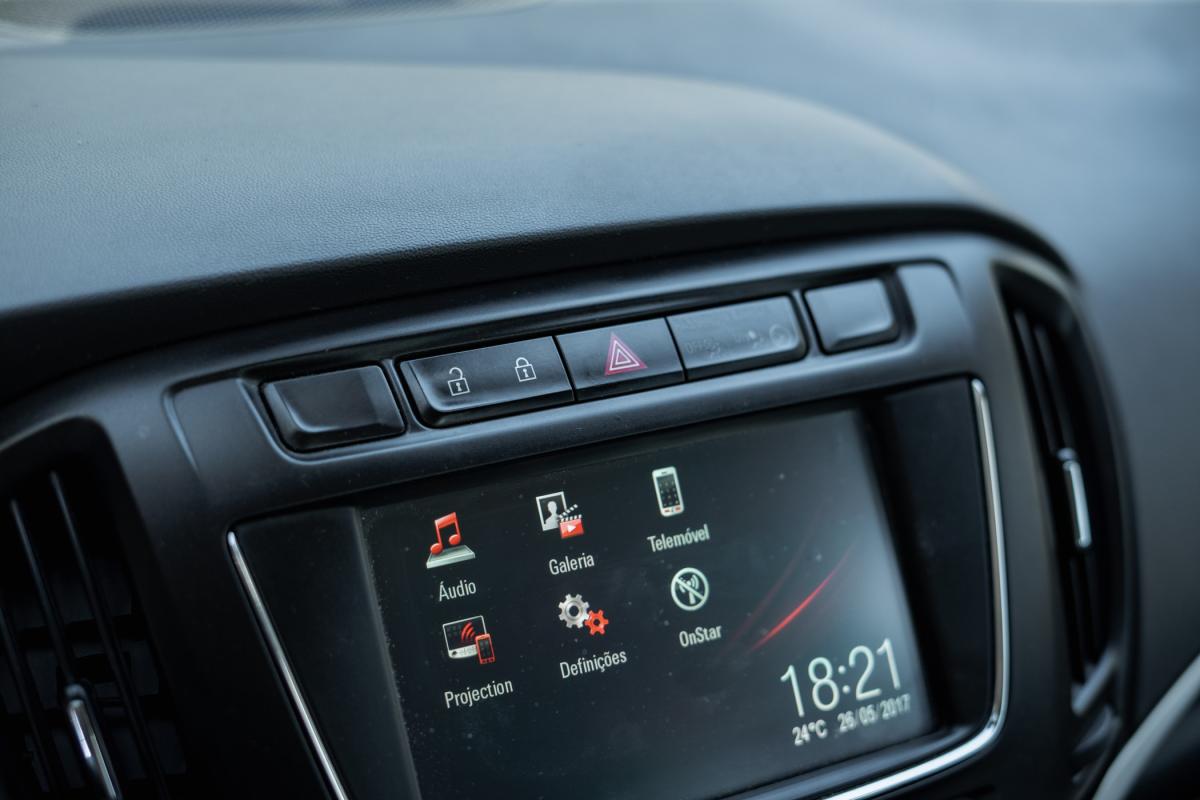 opel-zafira-2018-diesel-1598cc