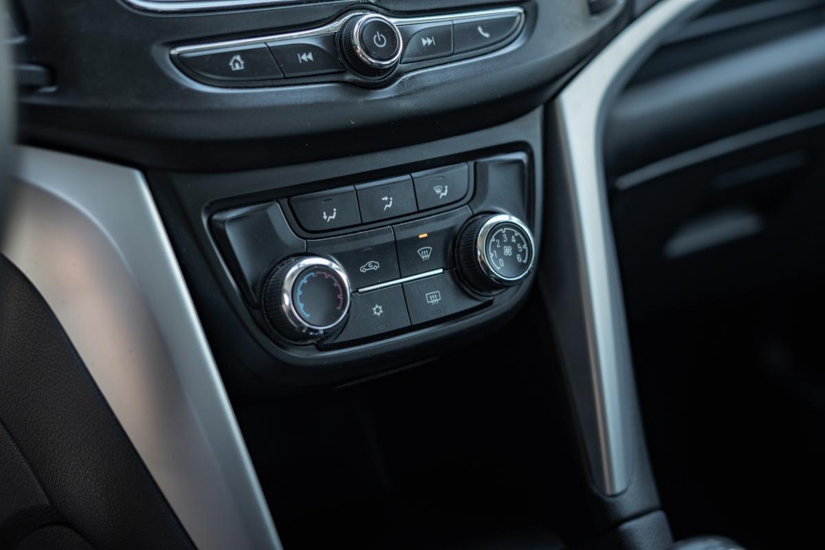 opel-zafira-2018-diesel-1598cc
