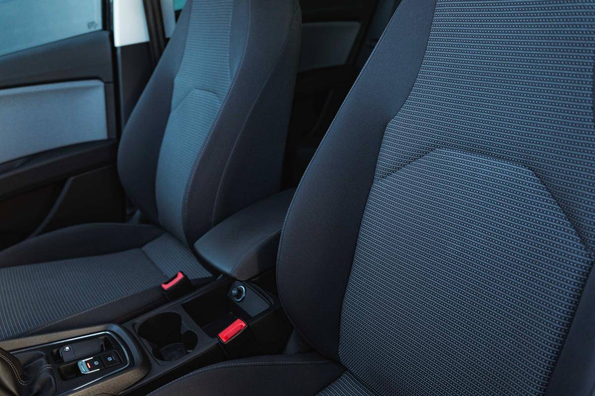 seat-leon-2019-diesel-1598cc