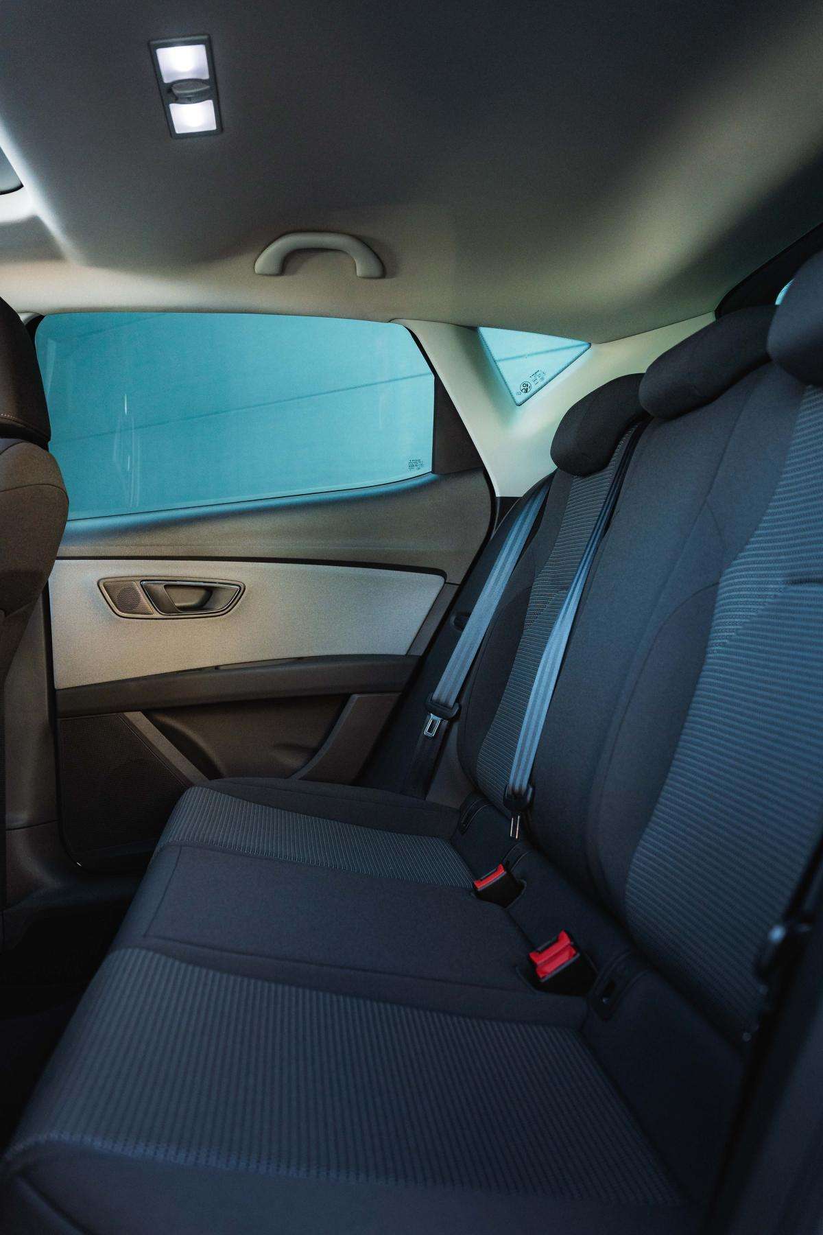 seat-leon-2019-diesel-1598cc