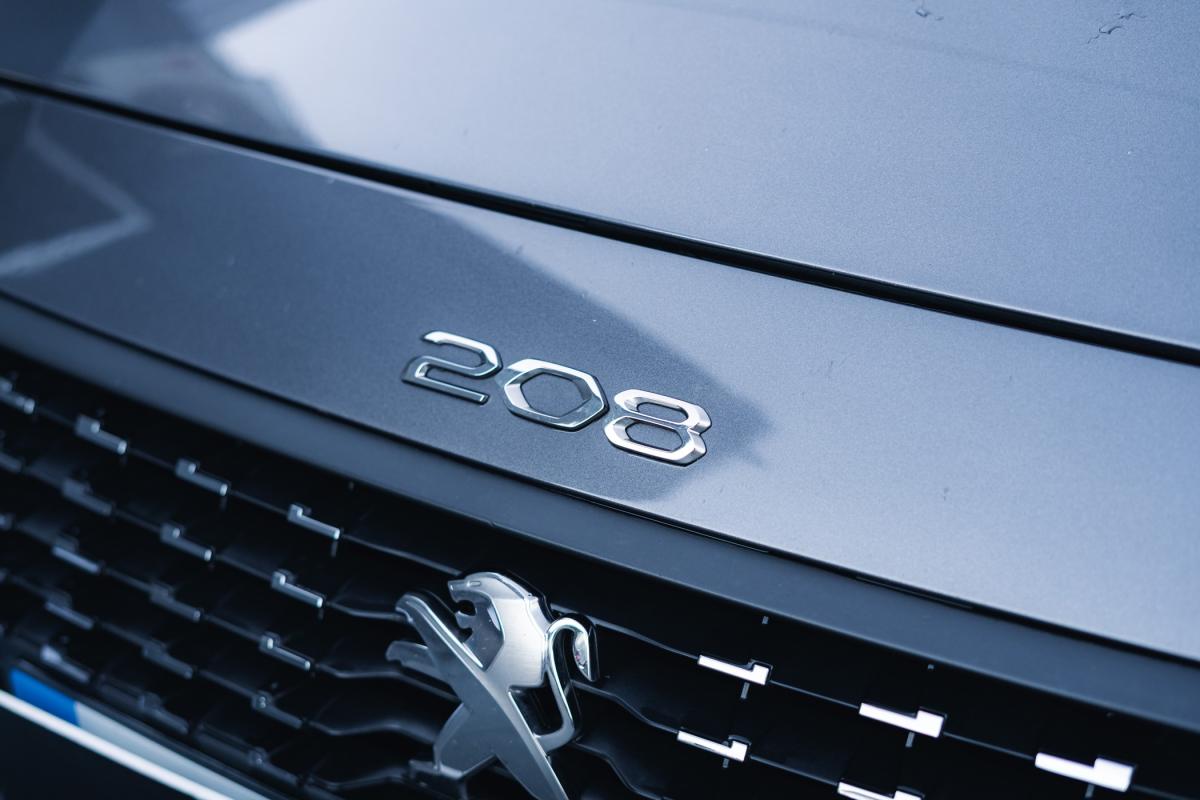 peugeot-208-2022-diesel-1499cc