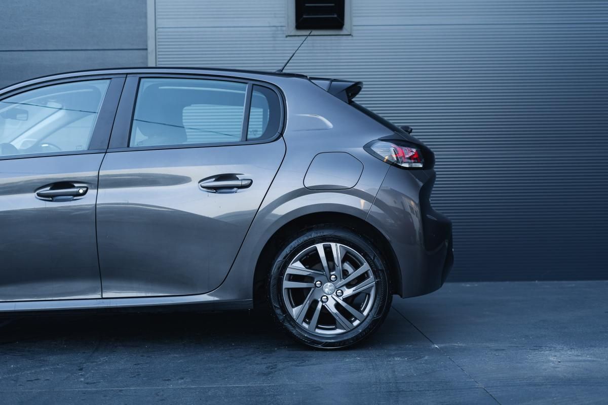 peugeot-208-2022-diesel-1499cc