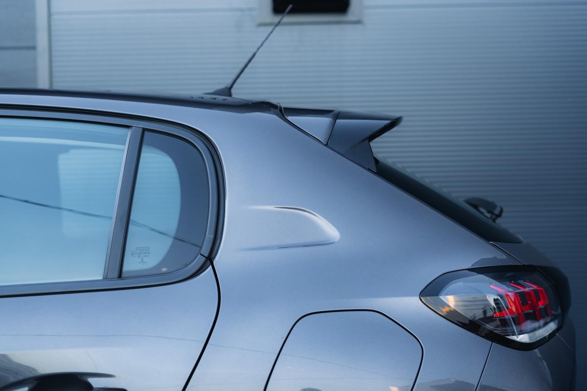 peugeot-208-2022-diesel-1499cc