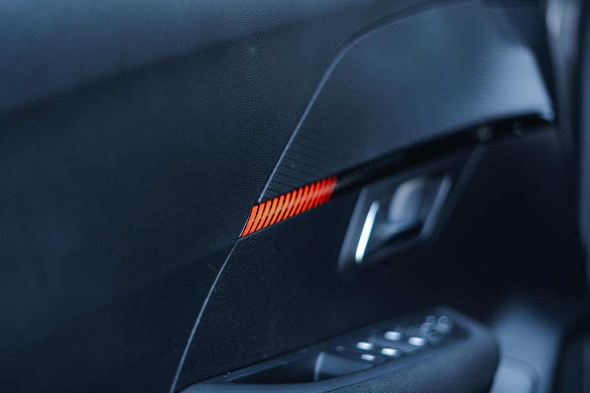 peugeot-208-2022-diesel-1499cc