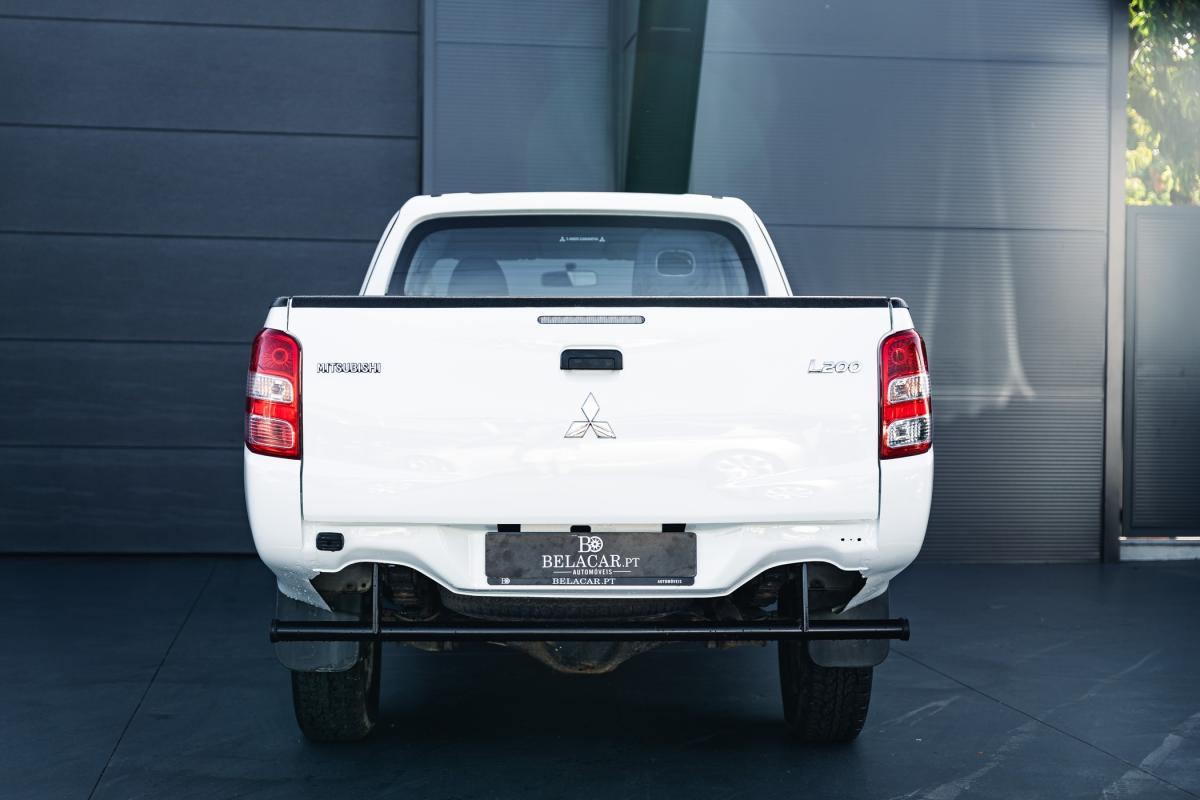 mitsubishi-l200-2018-diesel-2442cc