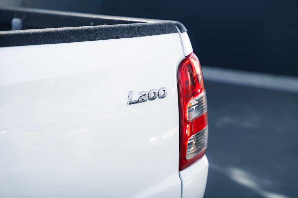 mitsubishi-l200-2018-diesel-2442cc