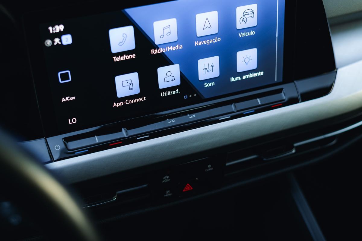 volkswagen-golf-2023-gasolina-999cc