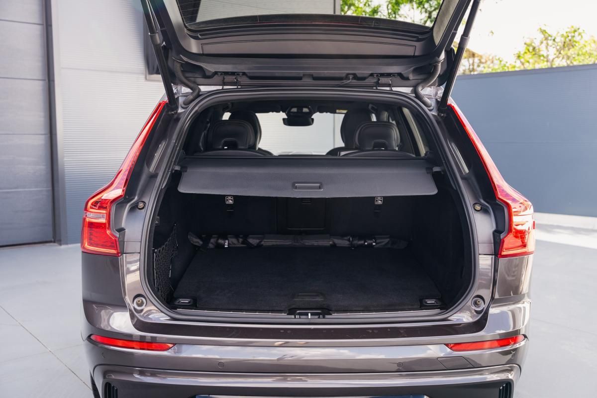 volvo-xc60-2022-hibrido-a-gasolina-1969cc