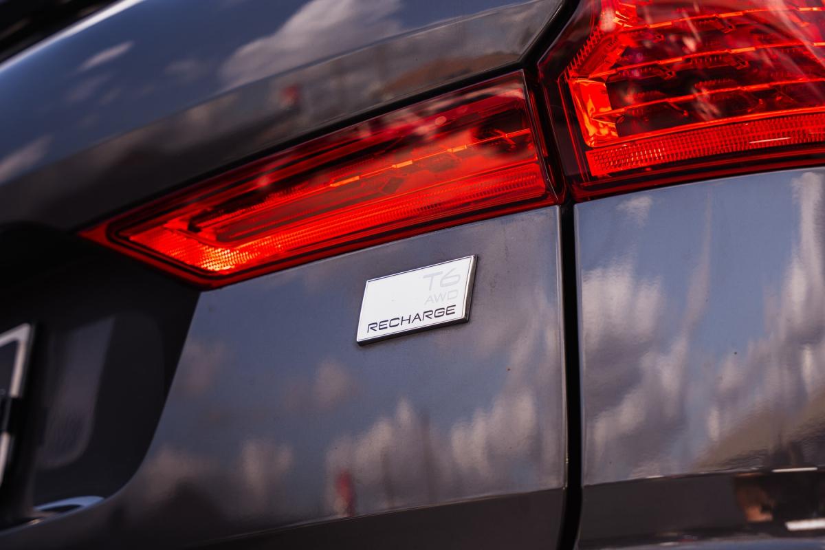 volvo-xc60-2022-hibrido-a-gasolina-1969cc