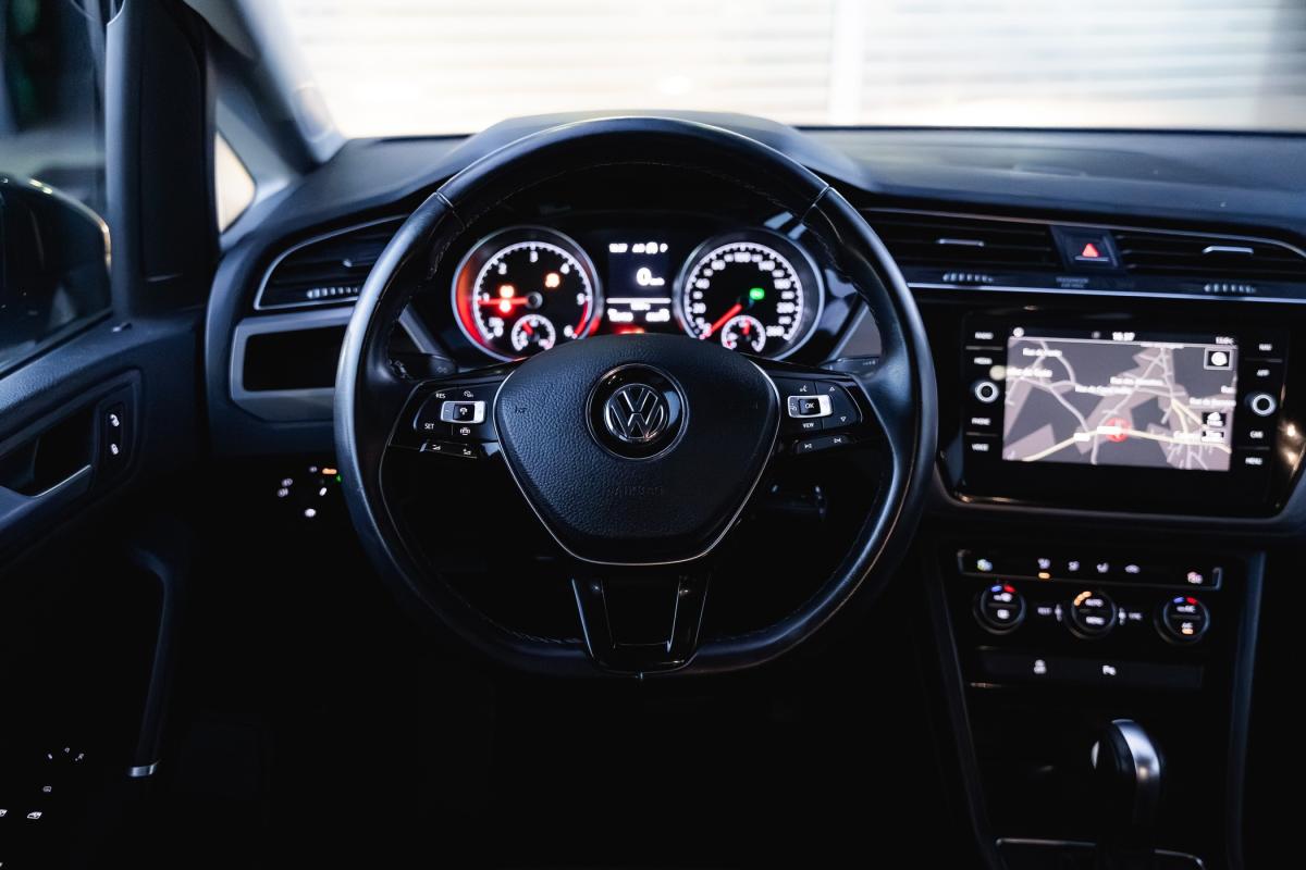 volkswagen-touran-2020-diesel-1968cc