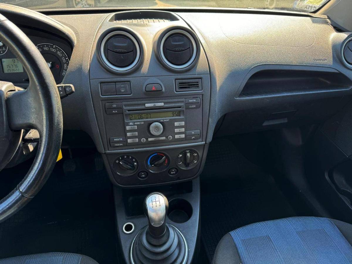 ford-fiesta-2007-gasolina-1242cc