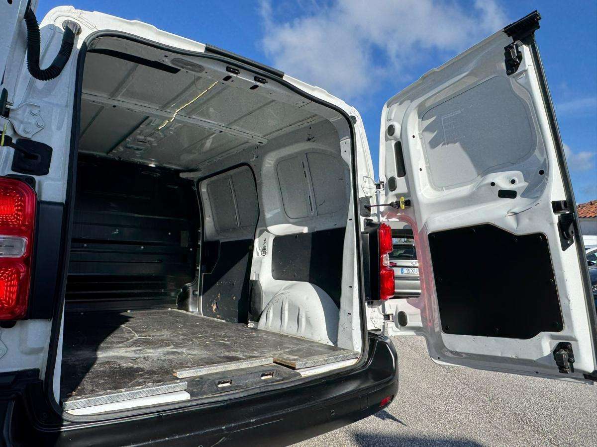 peugeot-expert-2019-diesel-1560cc