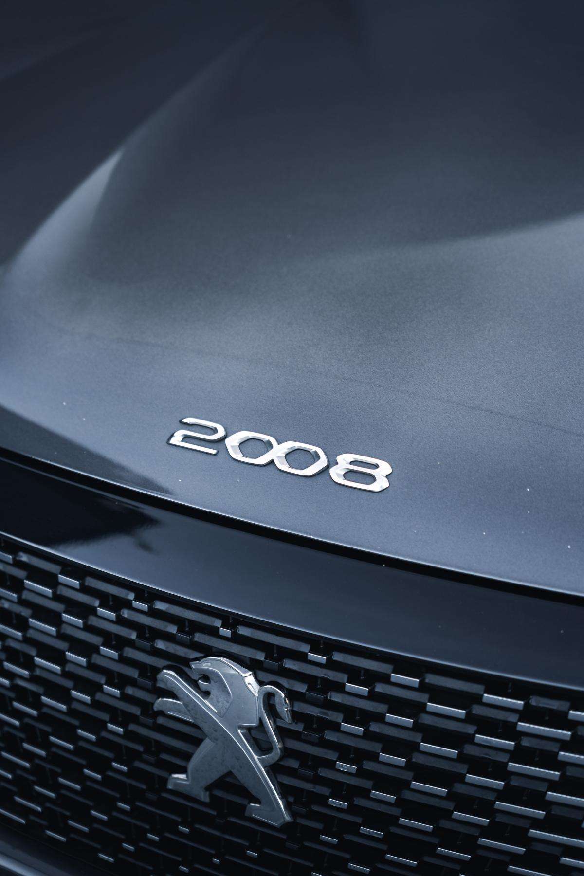 peugeot-2008-2022-diesel-1499cc