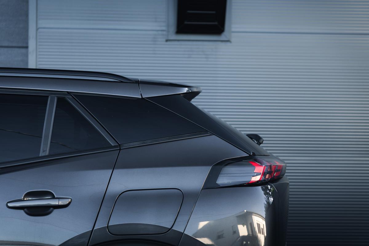 peugeot-2008-2022-diesel-1499cc