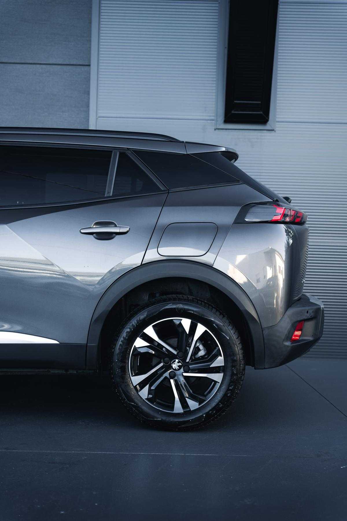 peugeot-2008-2022-diesel-1499cc