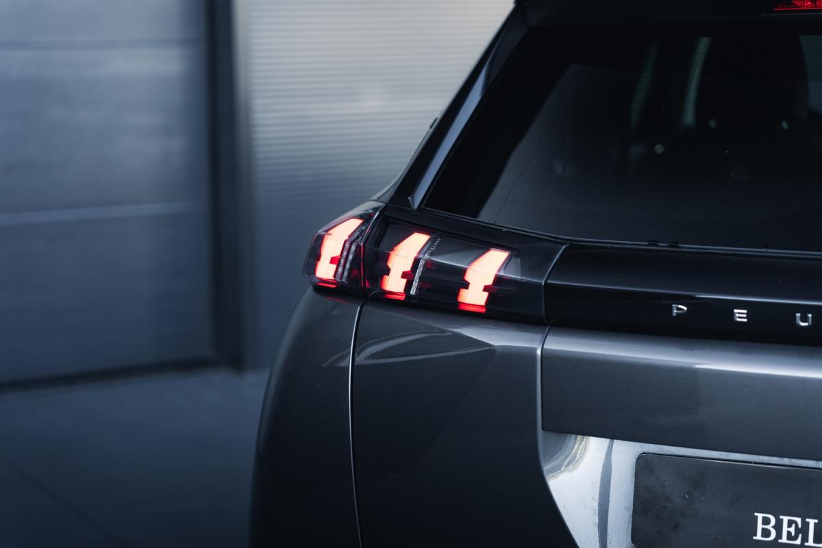 peugeot-2008-2022-diesel-1499cc
