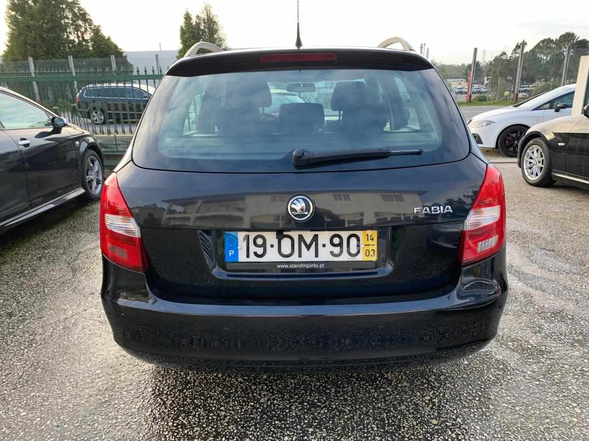 skoda-fabia-break-2014-diesel-1199cc