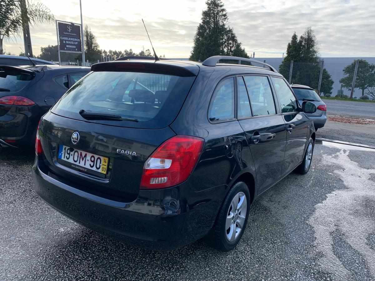 skoda-fabia-break-2014-diesel-1199cc