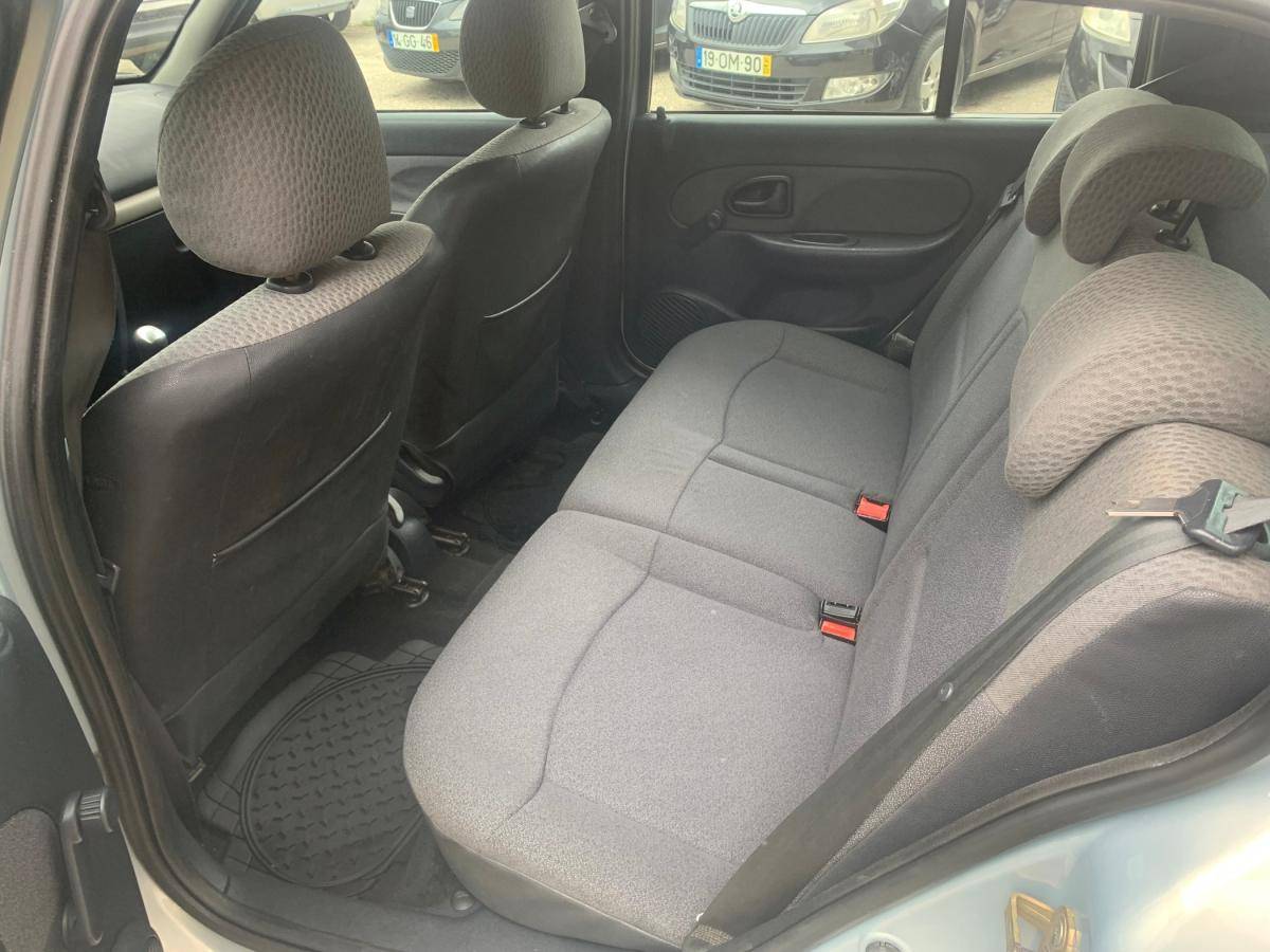 renault-clio-2004-gasolina-1149cc