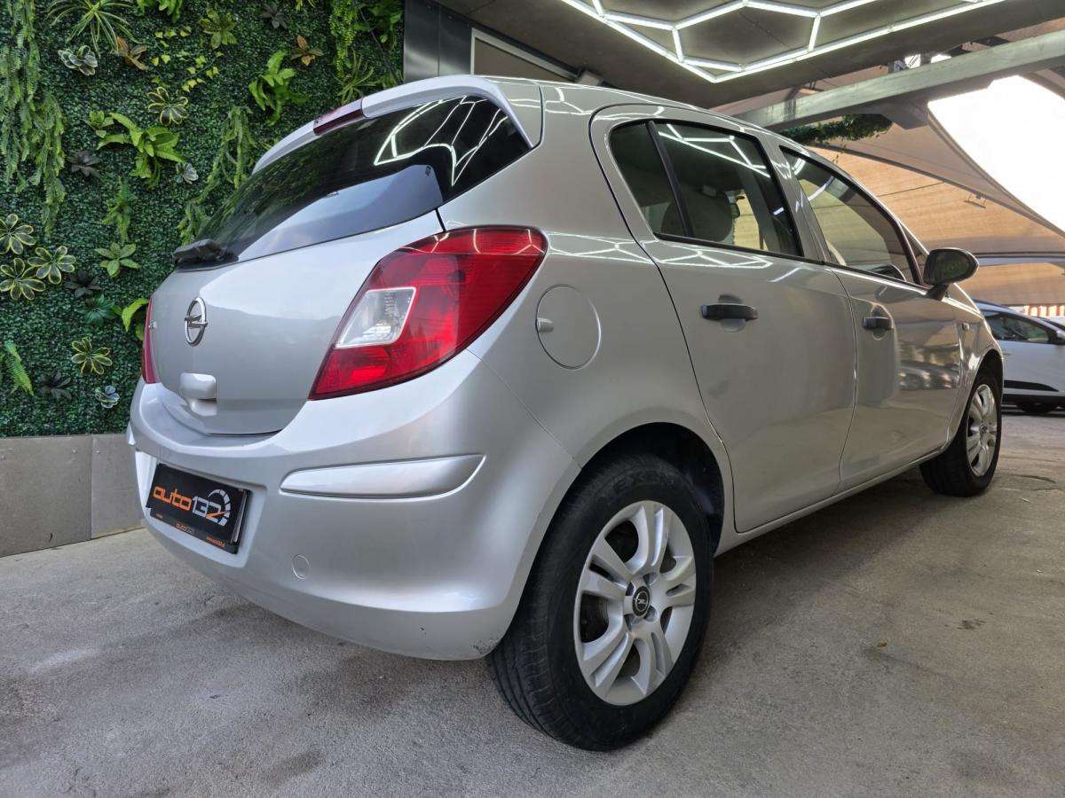 opel-corsa-2013-gasolina-1229cc