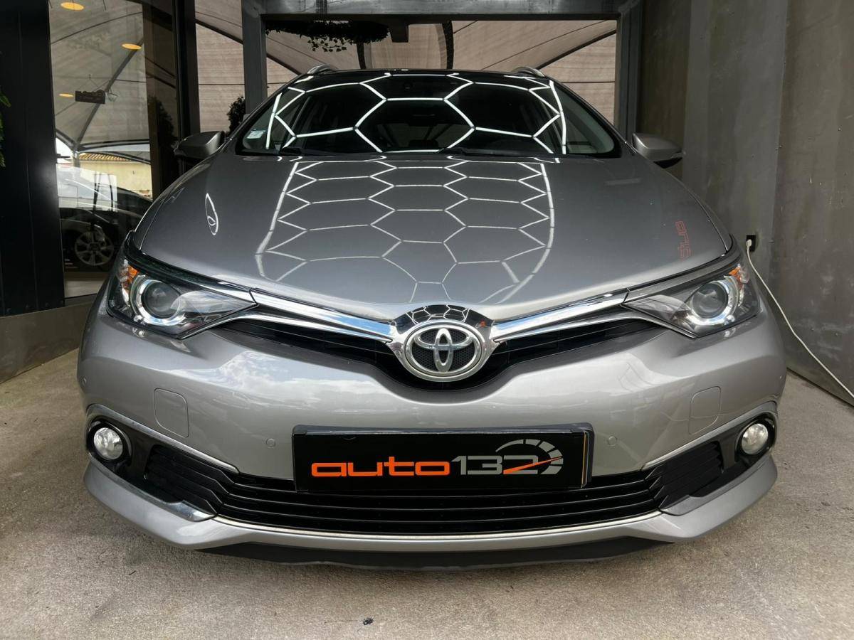 toyota-auris-touring-sports-2015-diesel-1598cc