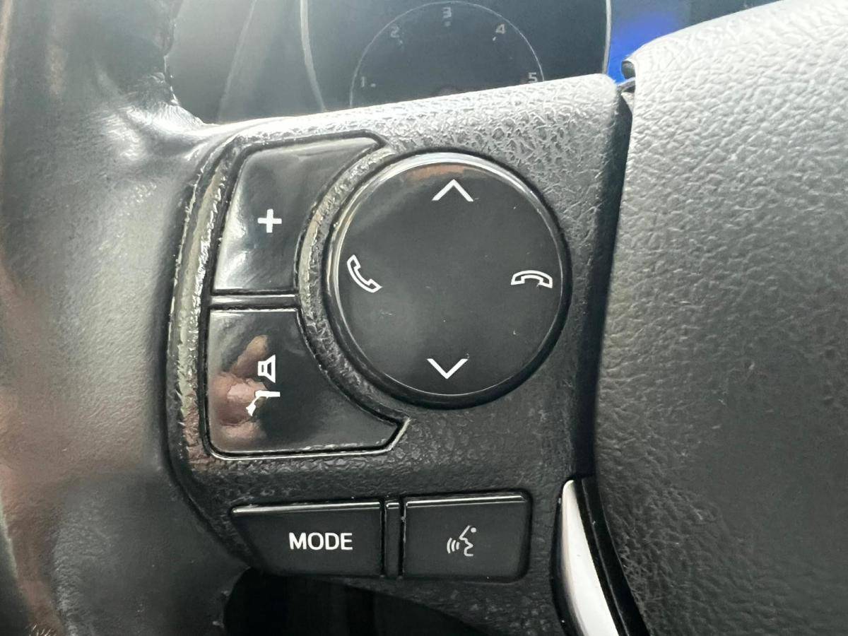 toyota-auris-touring-sports-2015-diesel-1598cc