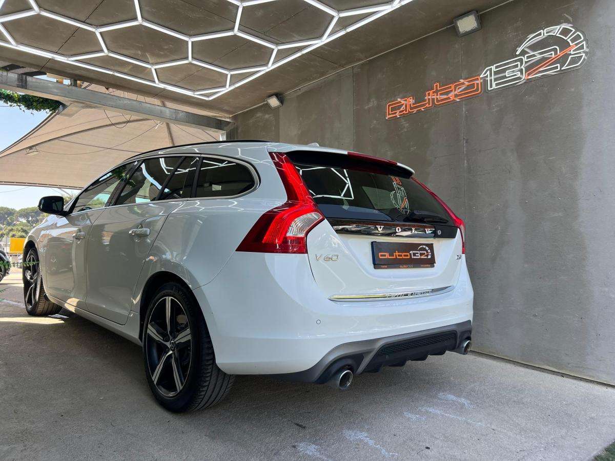 volvo-v60-2018-hibrido-a-diesel-2400cc