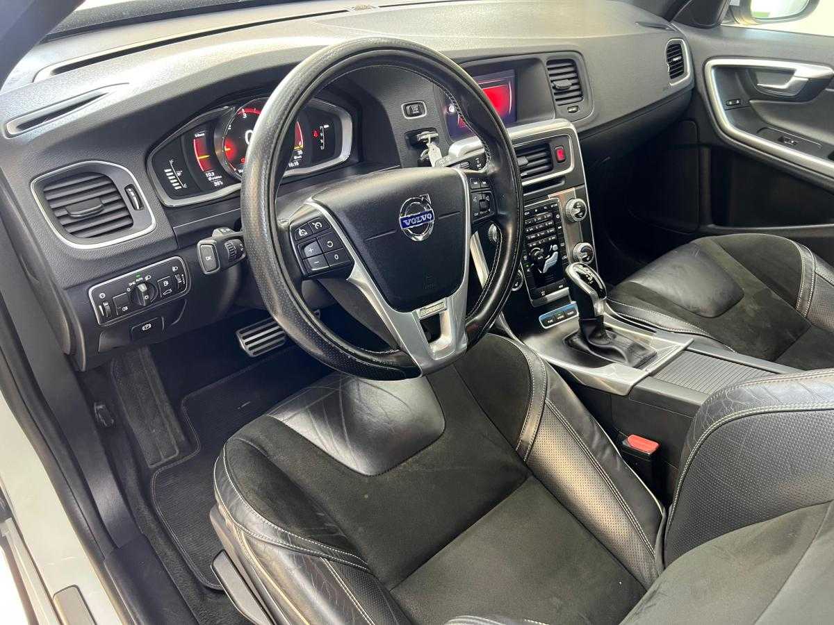 volvo-v60-2018-hibrido-a-diesel-2400cc