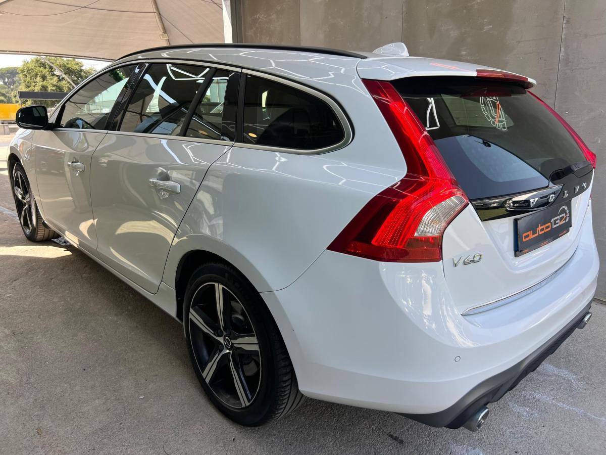 volvo-v60-2018-hibrido-a-diesel-2400cc
