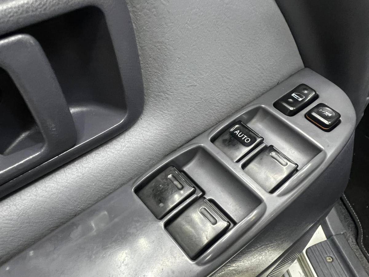 toyota-land-cruiser-1999-diesel-2982cc