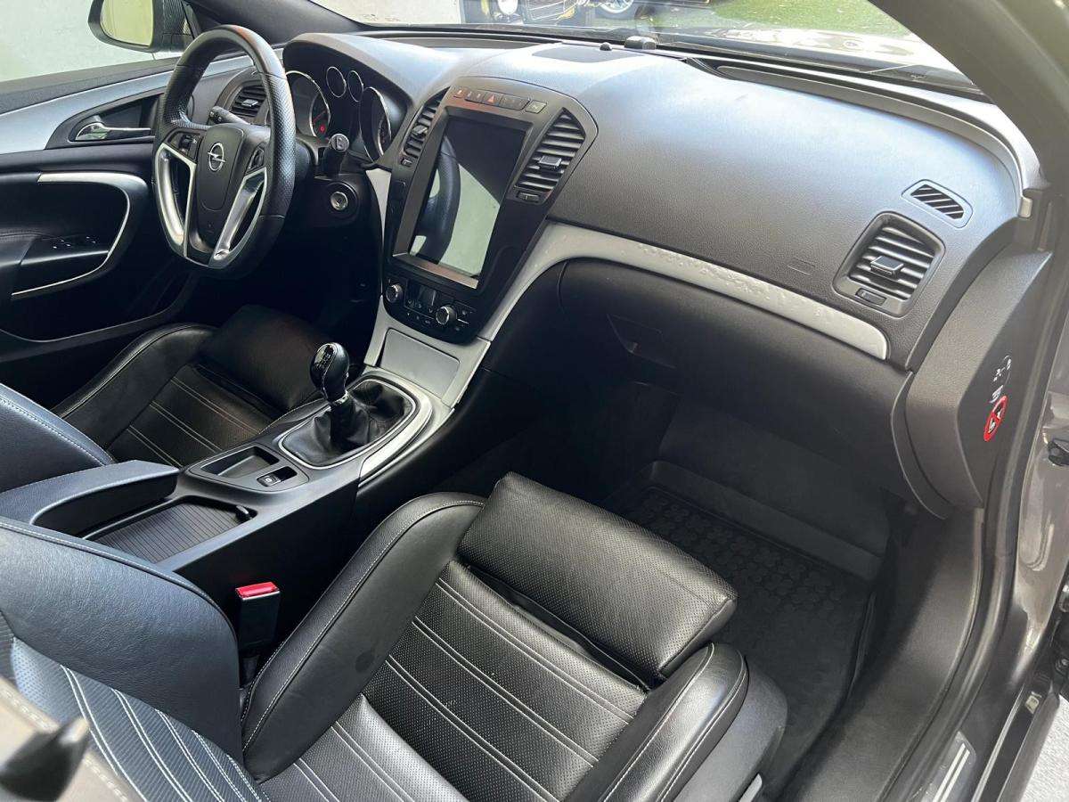 opel-insignia-sports-tourer-2010-diesel-1956cc