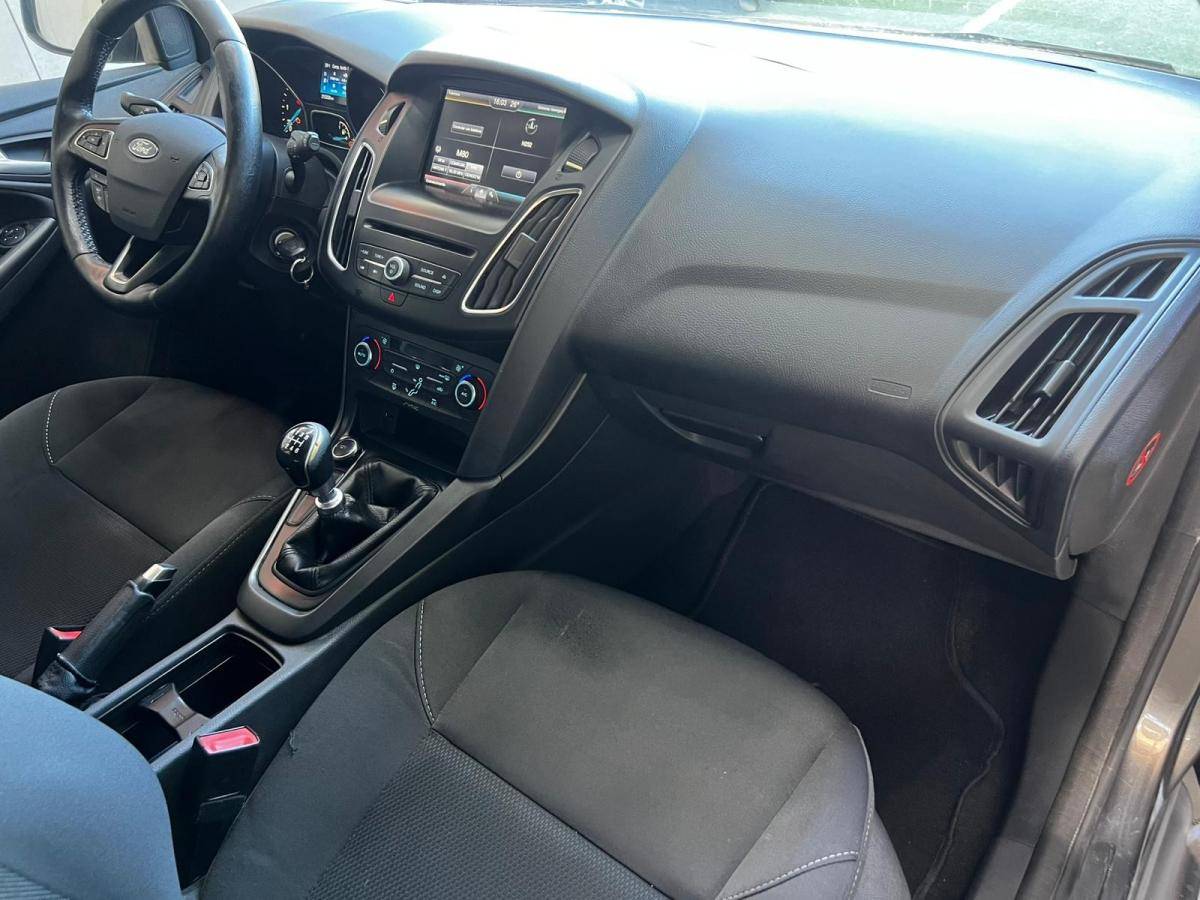 ford-focus-2015-diesel-1560cc
