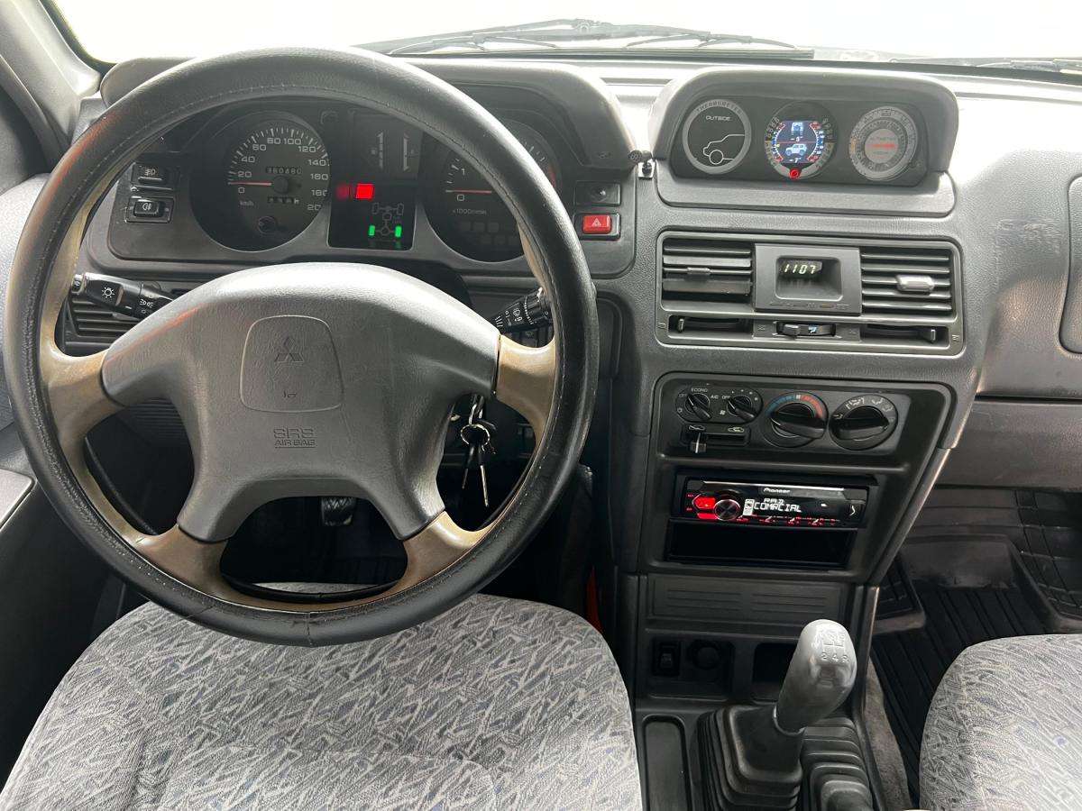 mitsubishi-pajero-2000-diesel-2835cc