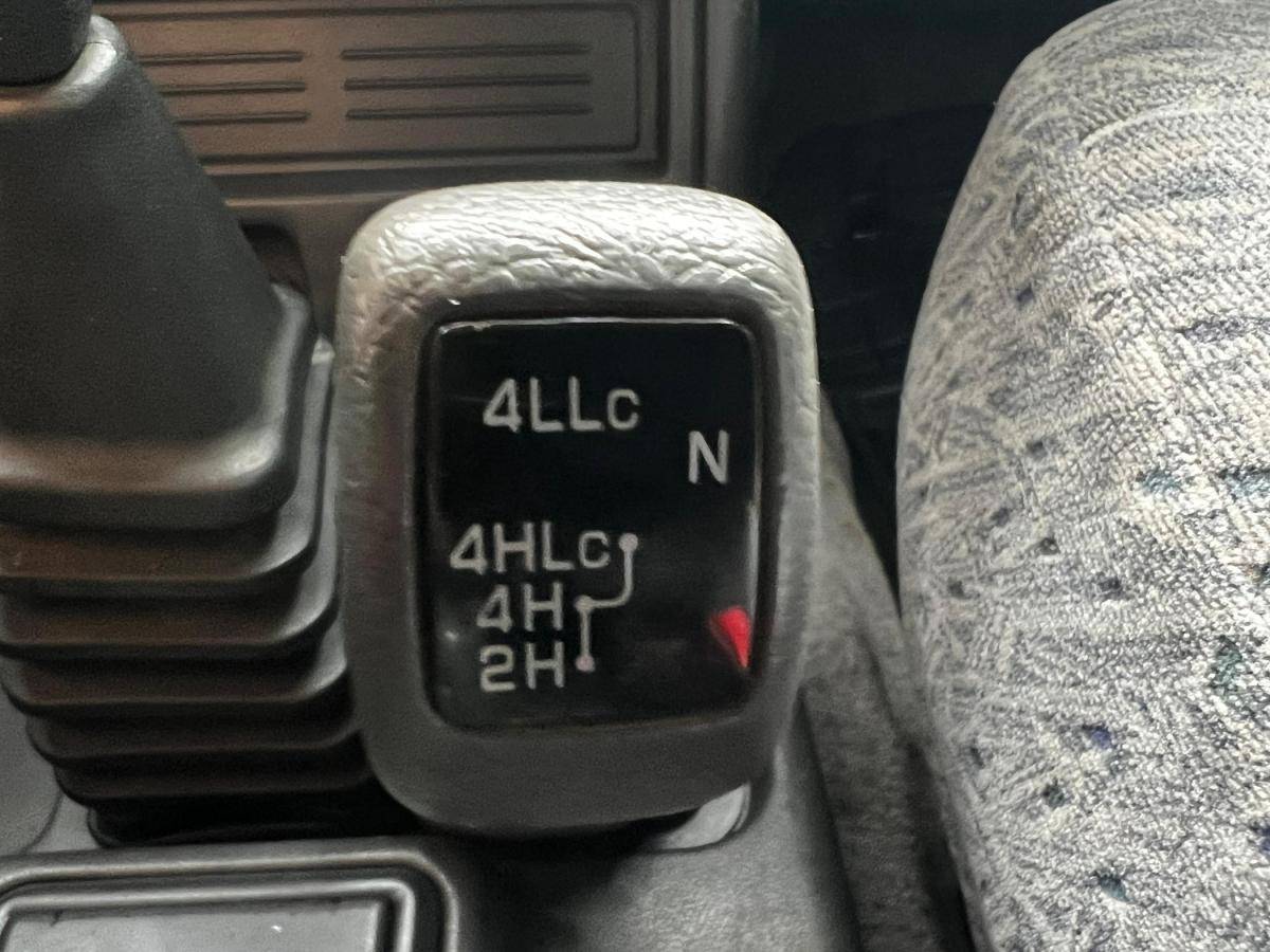 mitsubishi-pajero-2000-diesel-2835cc