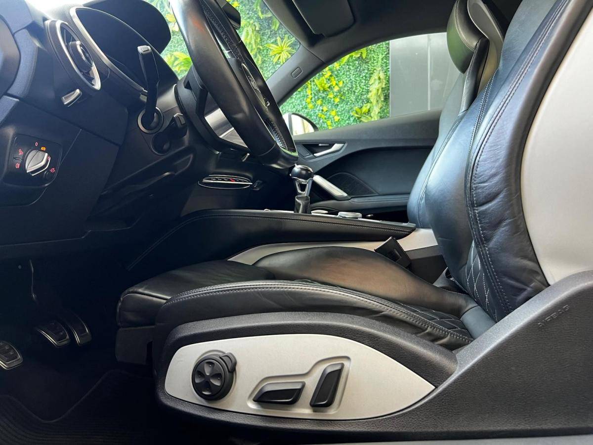 audi-tt-2015-gasolina-1984cc