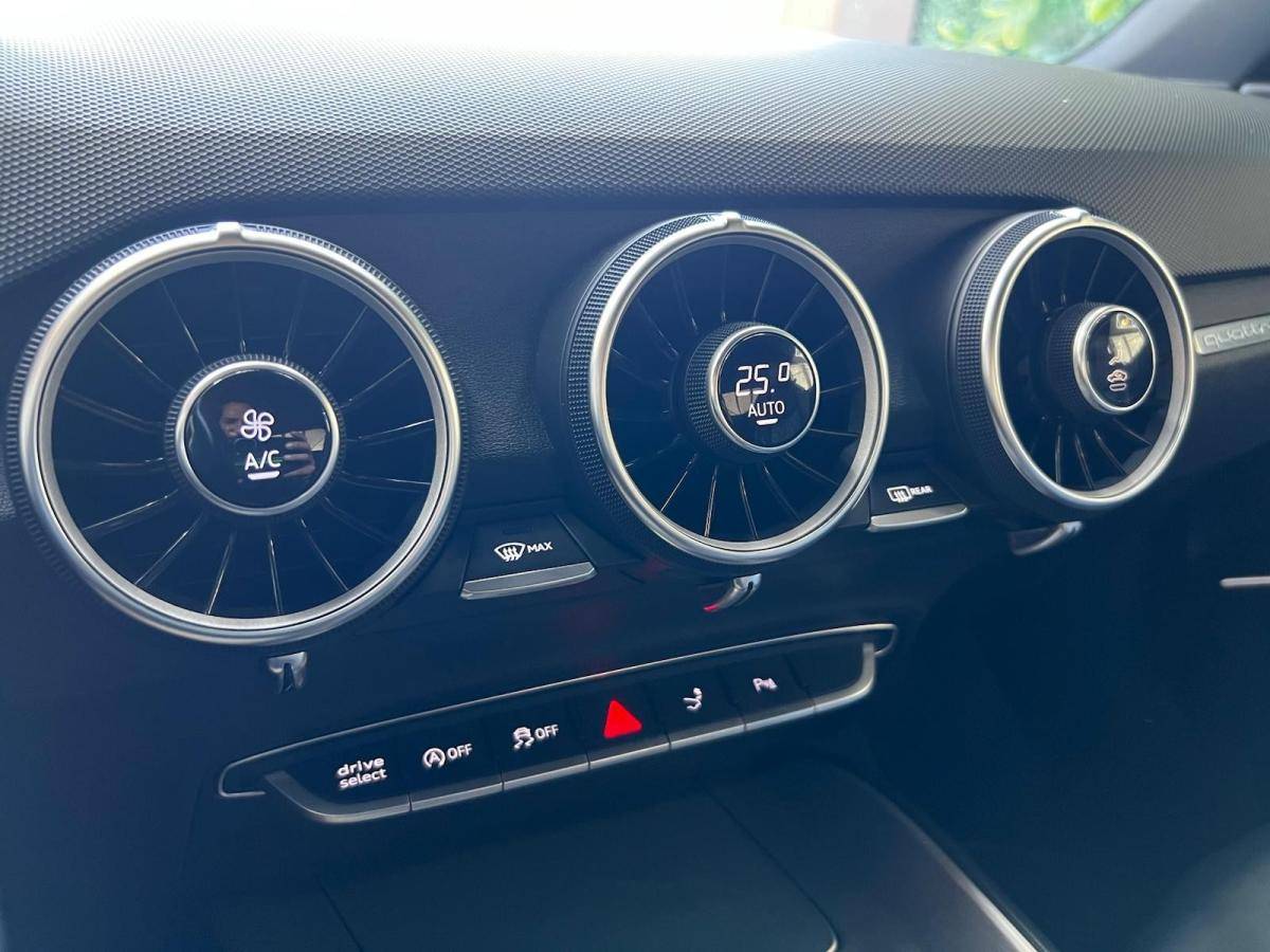 audi-tt-2015-gasolina-1984cc