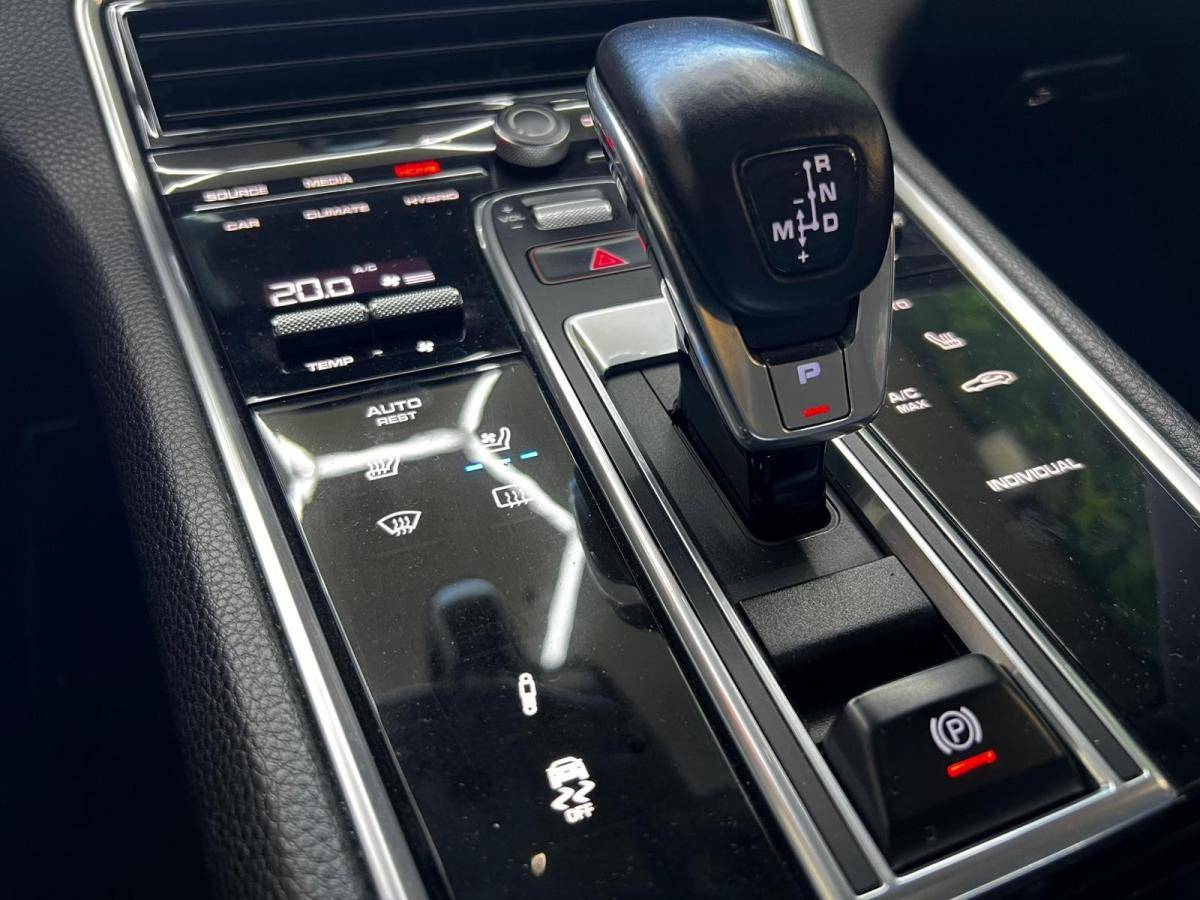 porsche-panamera-sport-turismo-2017-hibrido-a-gasolina-2894cc