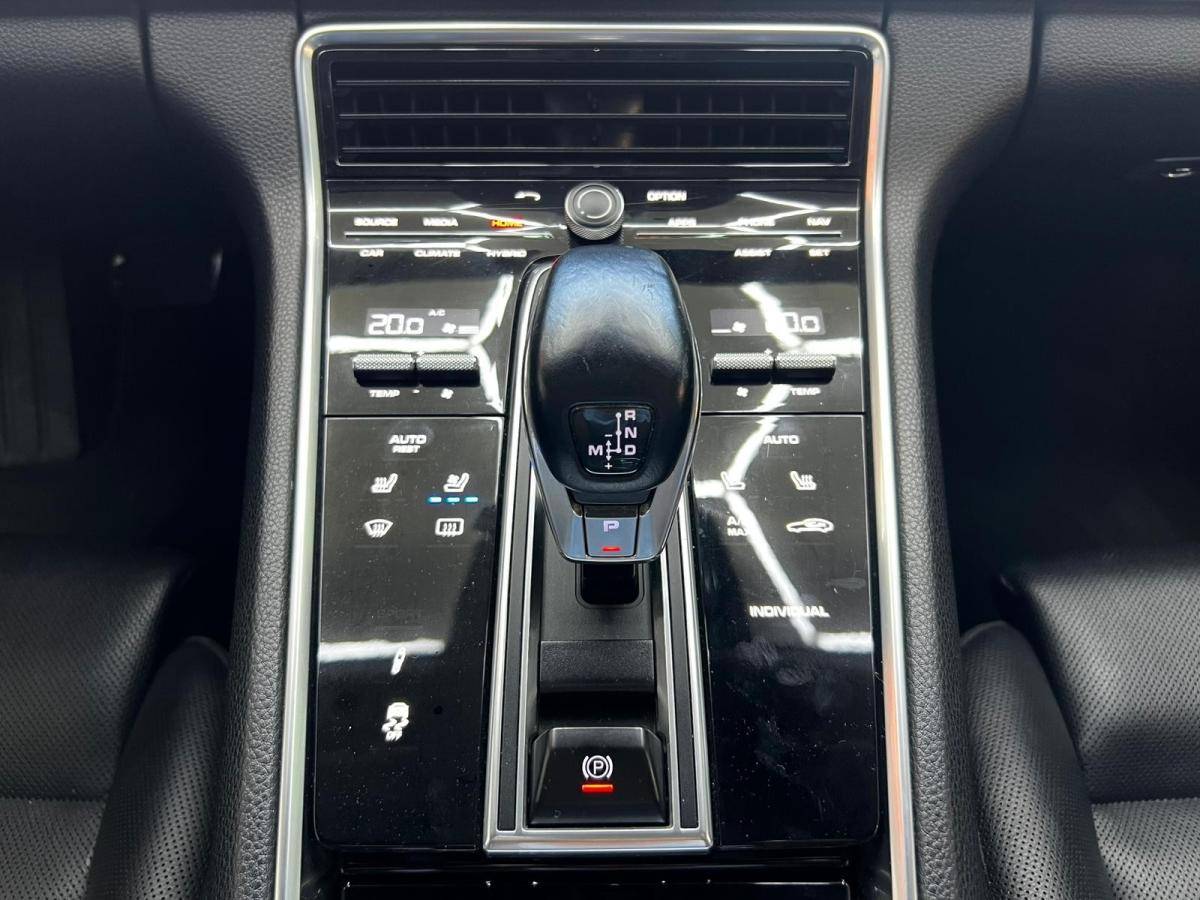 porsche-panamera-sport-turismo-2017-hibrido-a-gasolina-2894cc