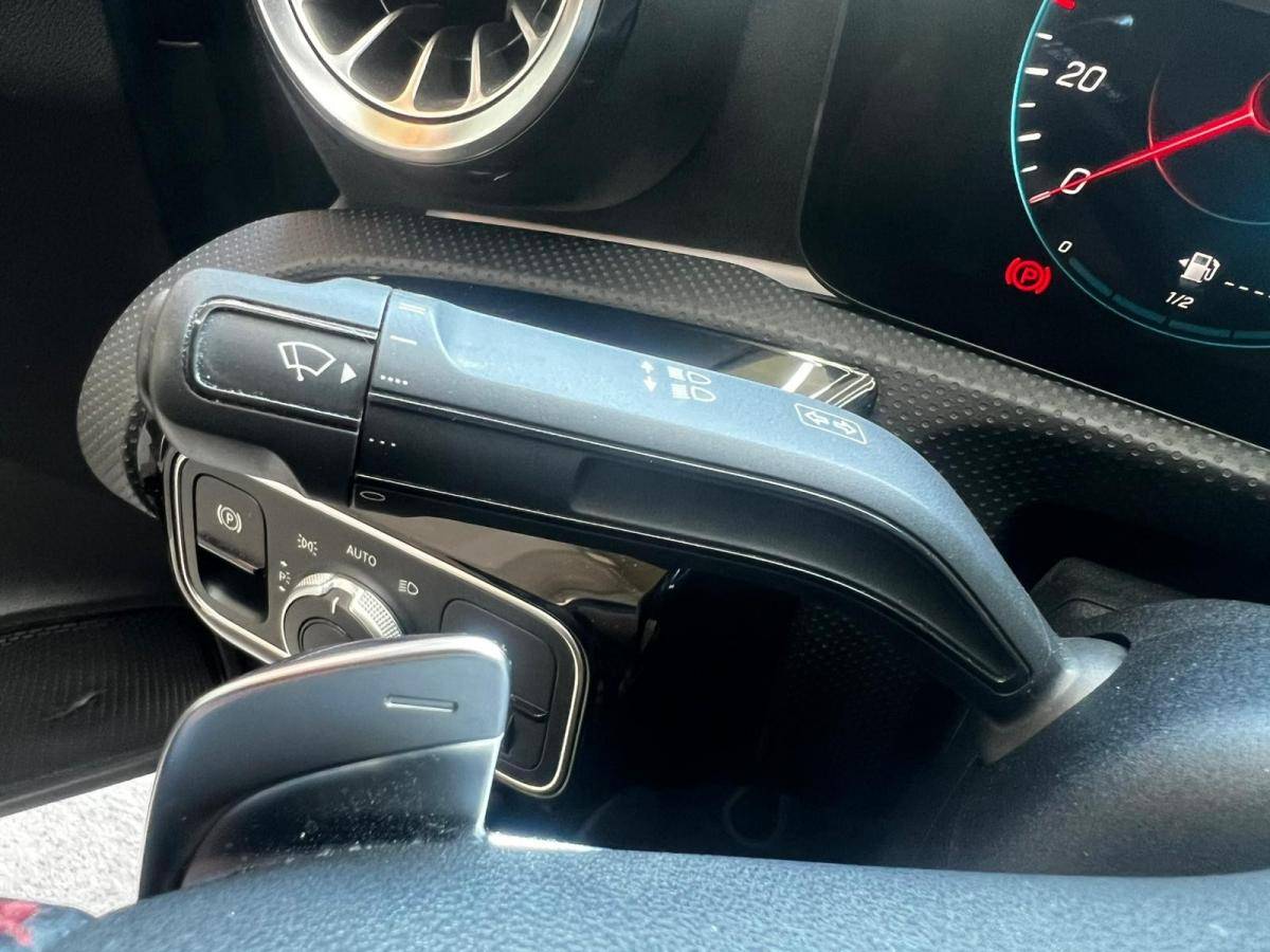 mercedes-benz-classe-a-2020-hibrido-a-gasolina-1332cc