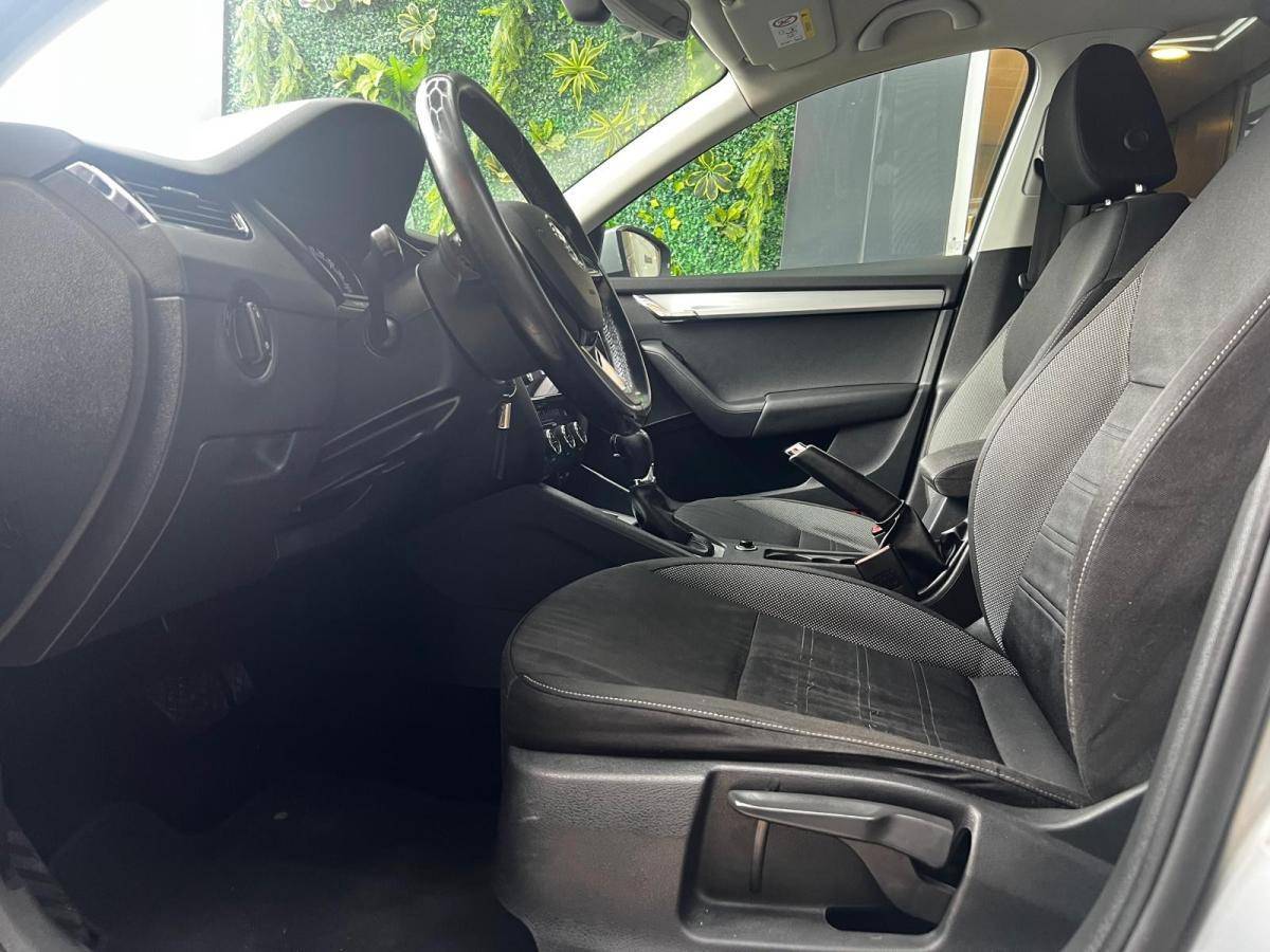 skoda-octavia-2017-diesel-1598cc