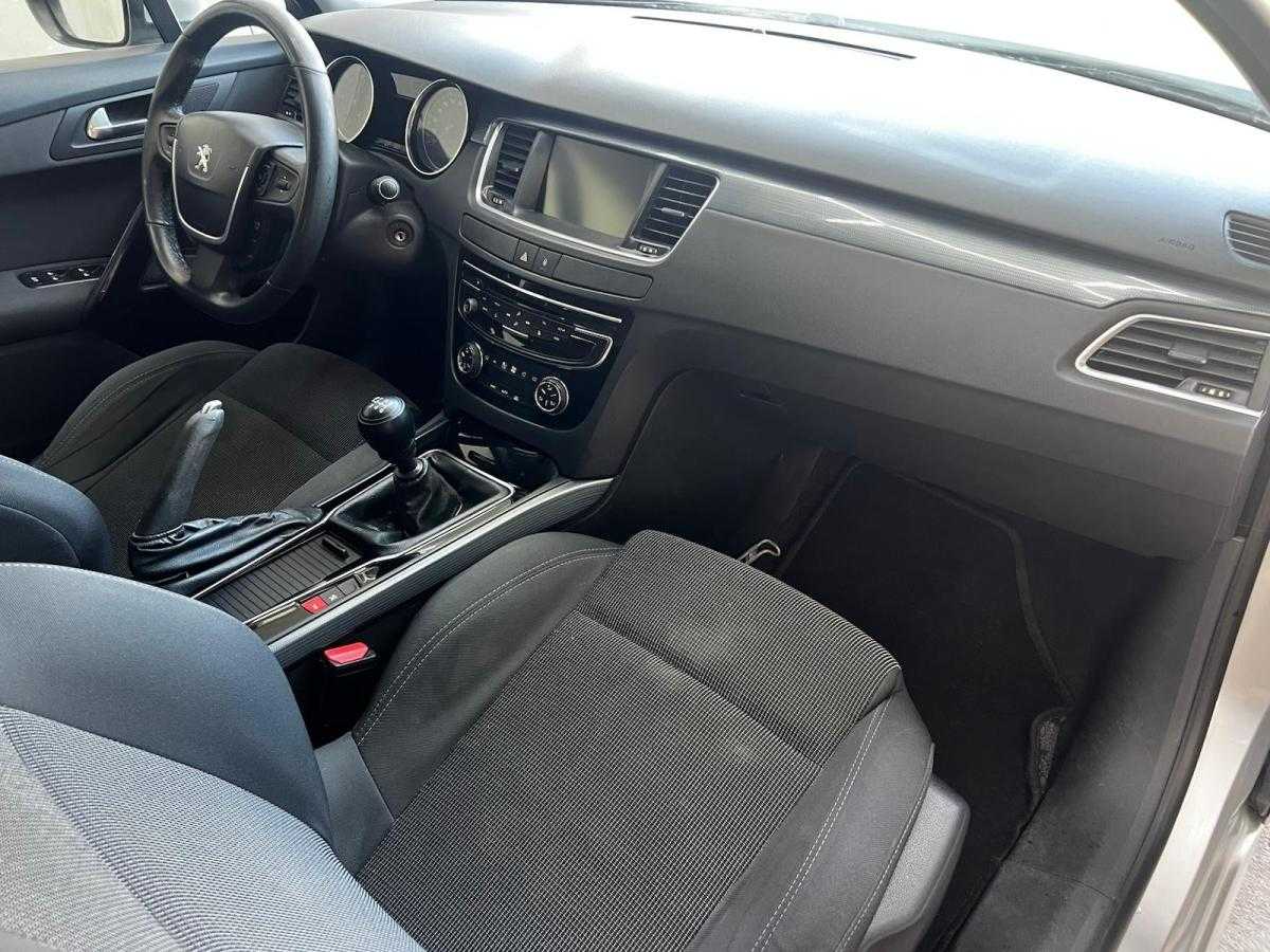 peugeot-508-sw-2015-diesel-1560cc