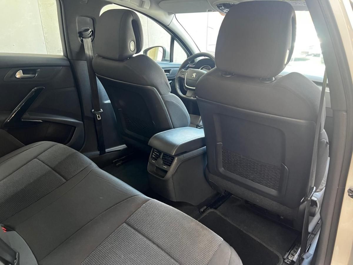 peugeot-508-sw-2015-diesel-1560cc