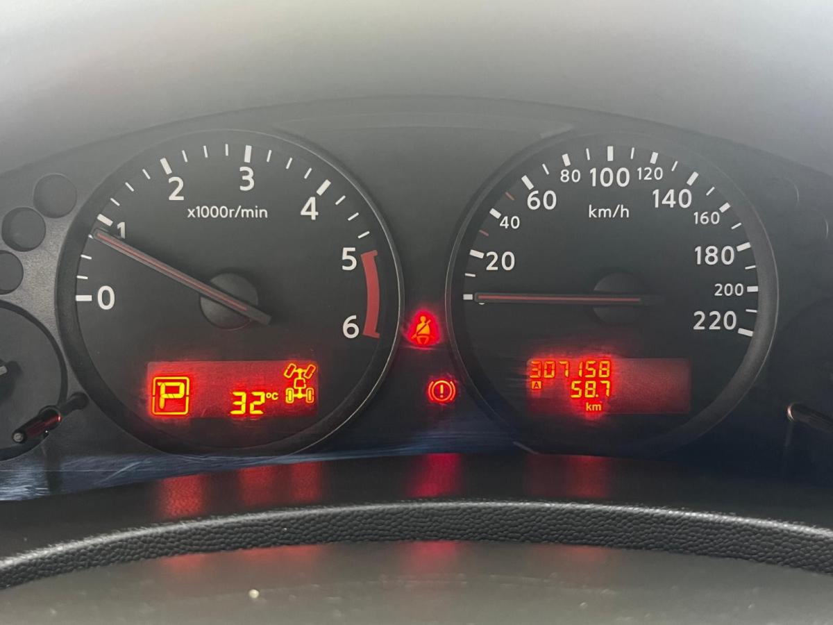 nissan-navara-2010-diesel-2488cc