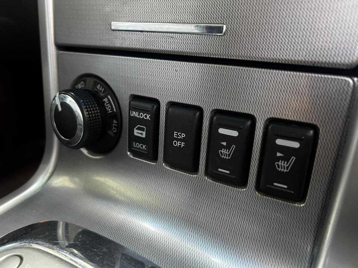 nissan-navara-2010-diesel-2488cc