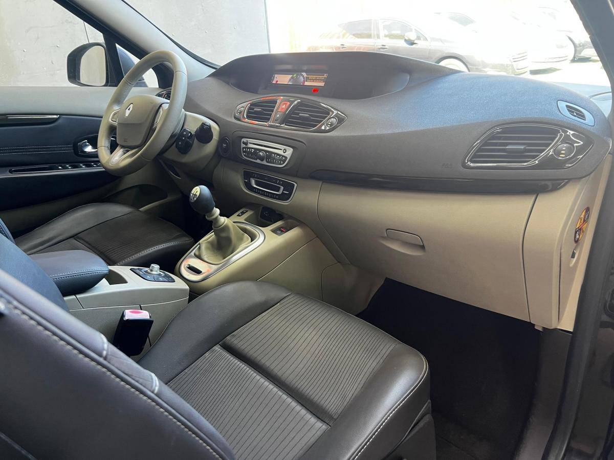 renault-scenic-2011-diesel-1461cc