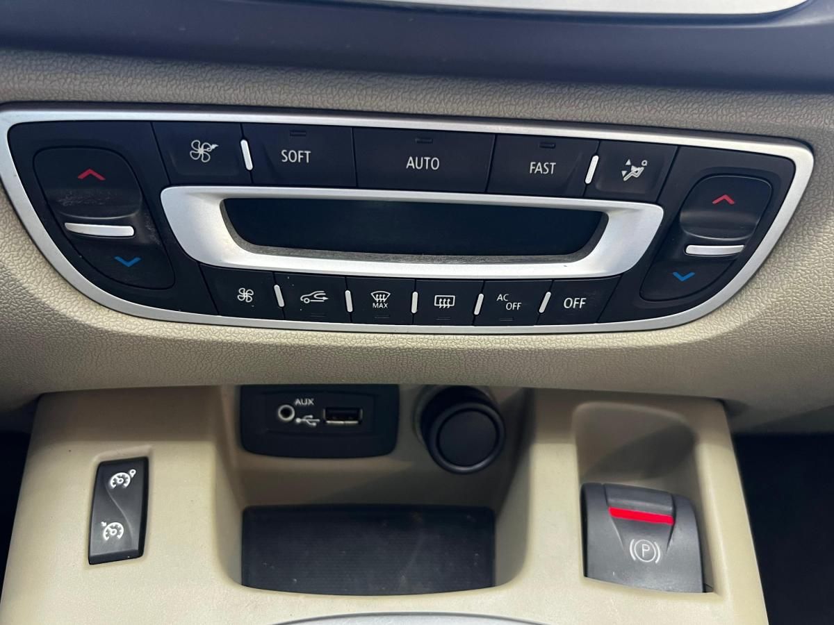 renault-scenic-2011-diesel-1461cc