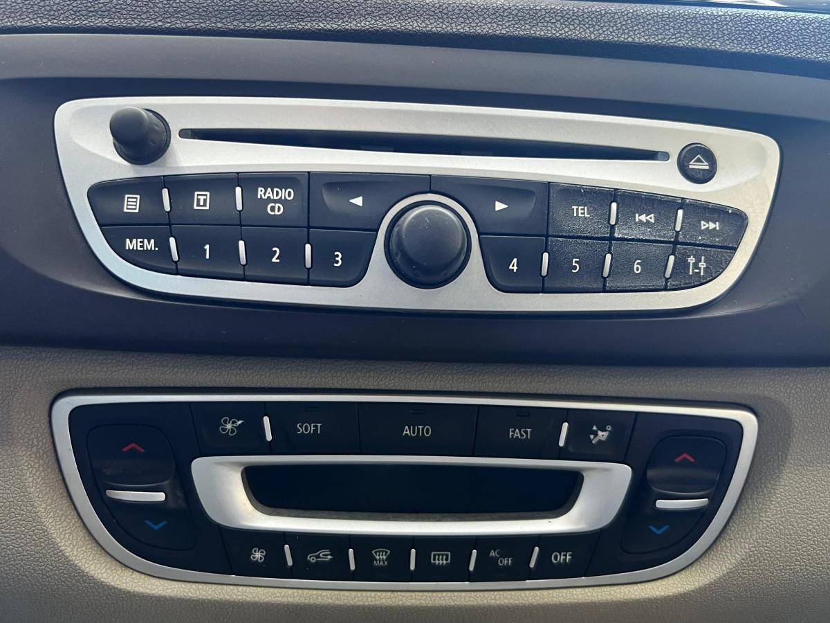 renault-scenic-2011-diesel-1461cc