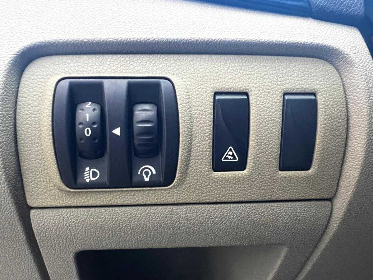 renault-scenic-2011-diesel-1461cc