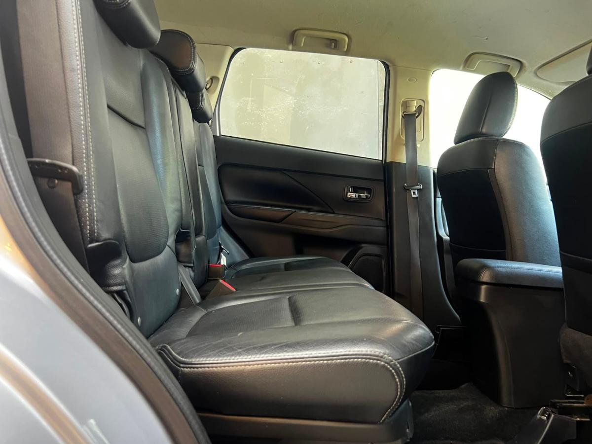 mitsubishi-outlander-2015-diesel-2268cc